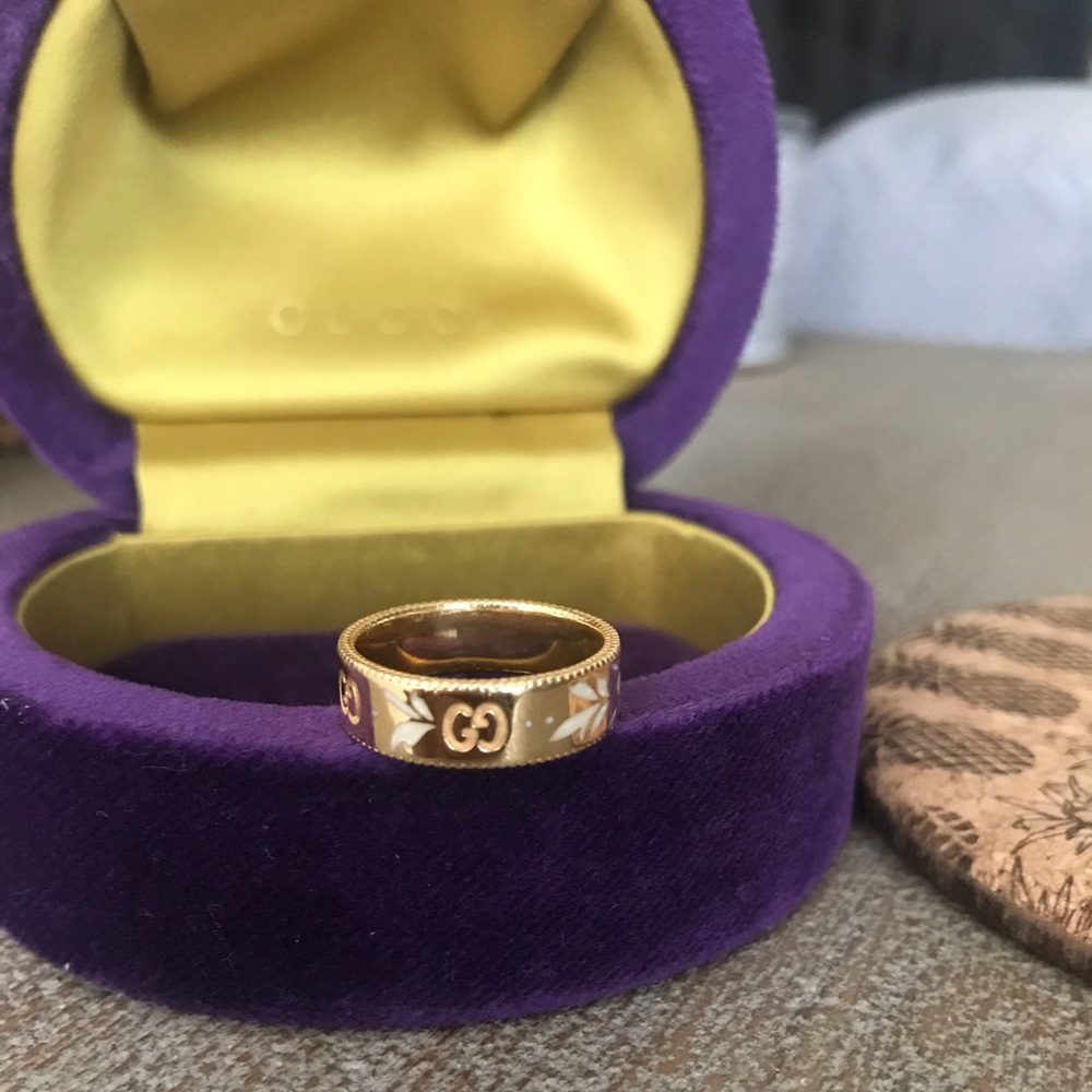 18K Gucci Gold Mystic Enamel Icon Blooms Ring